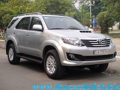 Xe 7 chỗ Toyota Fortuner