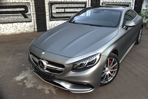 Mercedes S63 AMG coupe xám mờ của dân chơi Nga